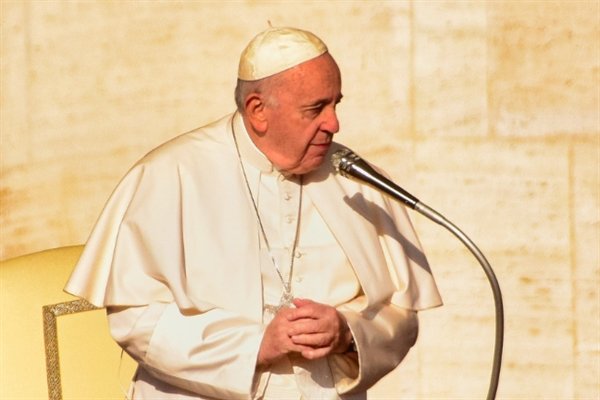 Pope Francis prays for deceased babies on All Souls’ Day in Rome cemetery