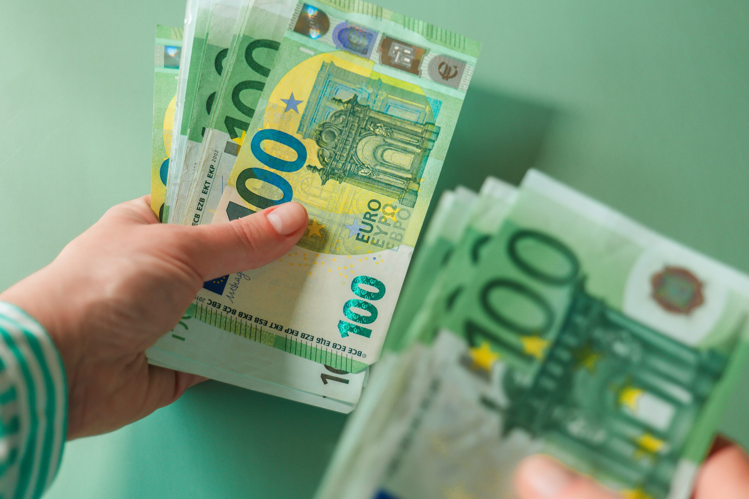 France orders life insurers to pay out after assisted suicide